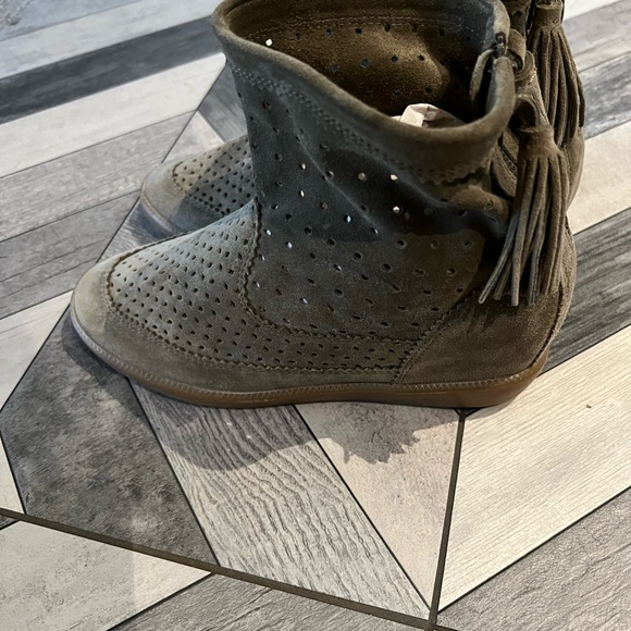 Isabel Marant Suede Fringe Trim Accent High Top Wedge Sneakers olive - Picture 6 of 8